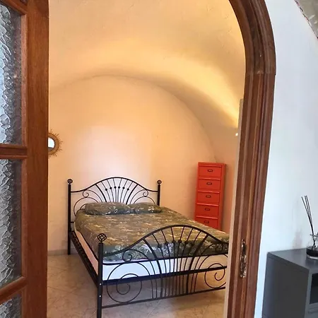 Apartamento Charmante Maison De Village, Proche Aéroport